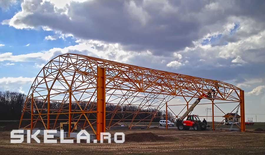 Montaj structuri metalice - hangar avioane - Skela Industries